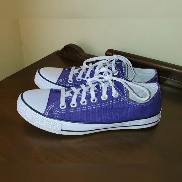 Converse Chuck Taylor Purple Shoes Sneakers Sz 7 - Picture 2 of 6
